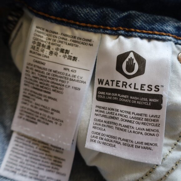 LEVIS Size 25 Wedgie Jeans Frayed hems - Picture 10 of 10